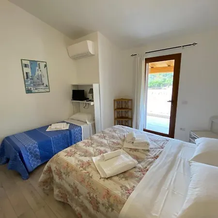 Molti Mari 3* أولبيا