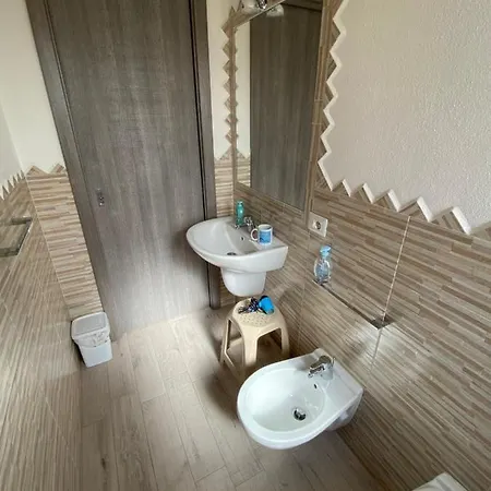 Molti Mari Couette-café Olbia