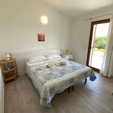 Molti Mari Bed and breakfast