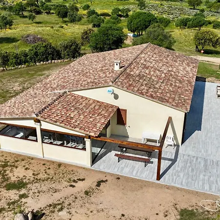 Molti Mari Bed and breakfast