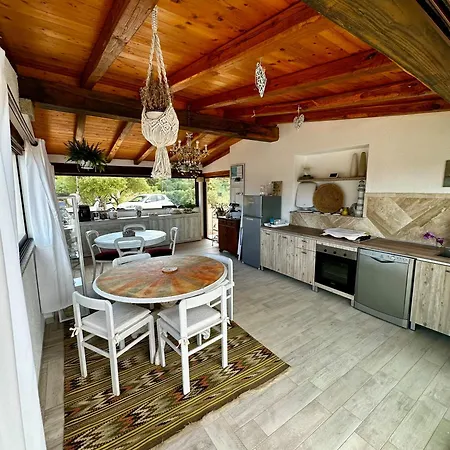 Bed and breakfast Molti Mari 3*