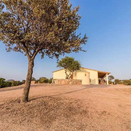 فندق مبيت وإفطار Molti Mari 3*