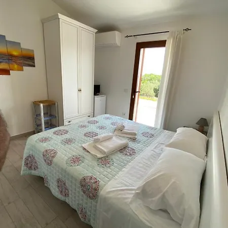 Molti Mari Bed & Breakfast 3*